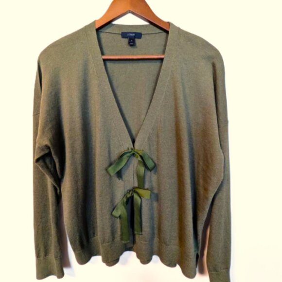 NWOT J Crew Bow-Front Cardigan Sweater in Frosty Olive Size XL - Picture 2 of 5